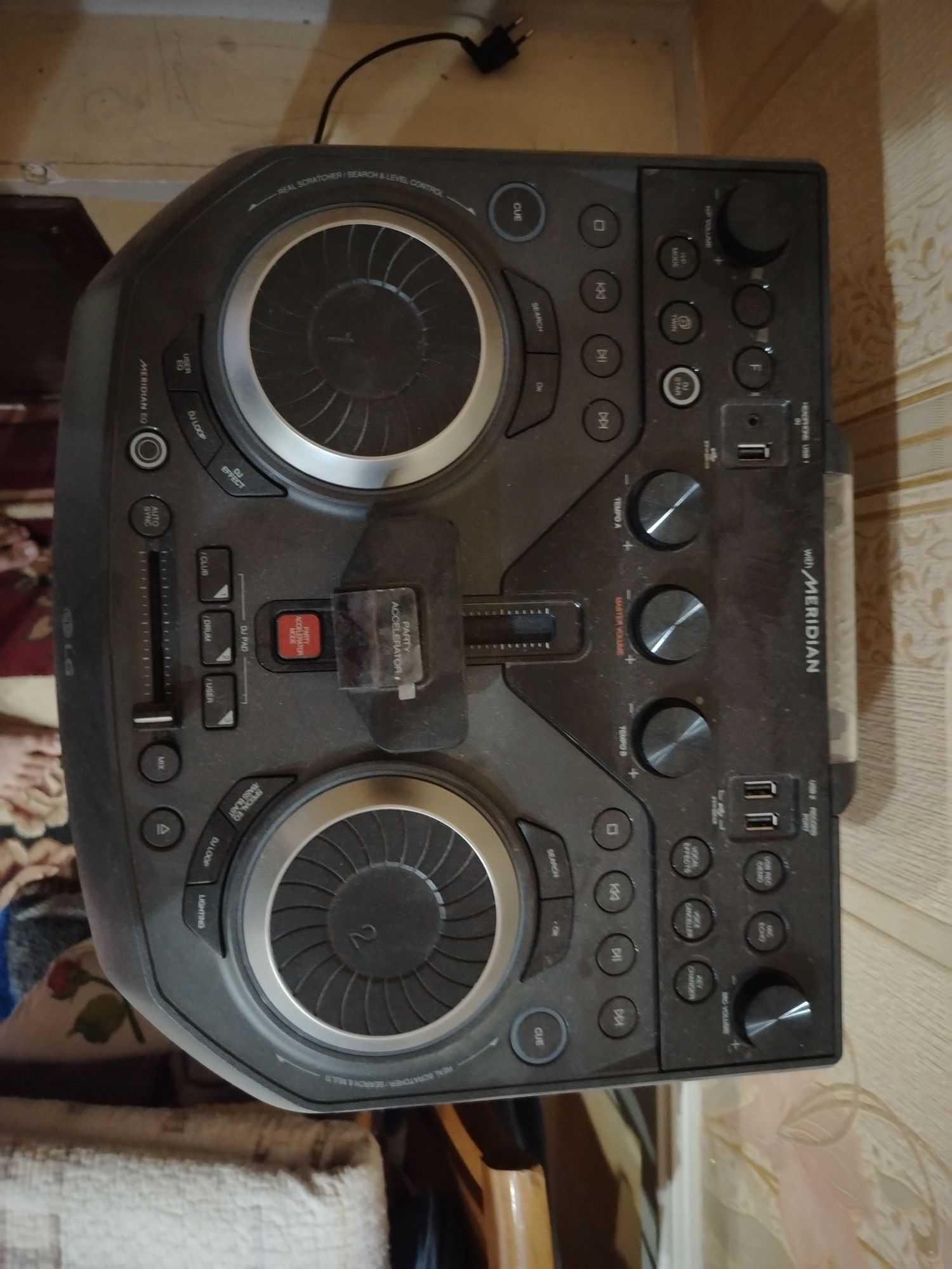 Колонка Lg XBOOM OL100