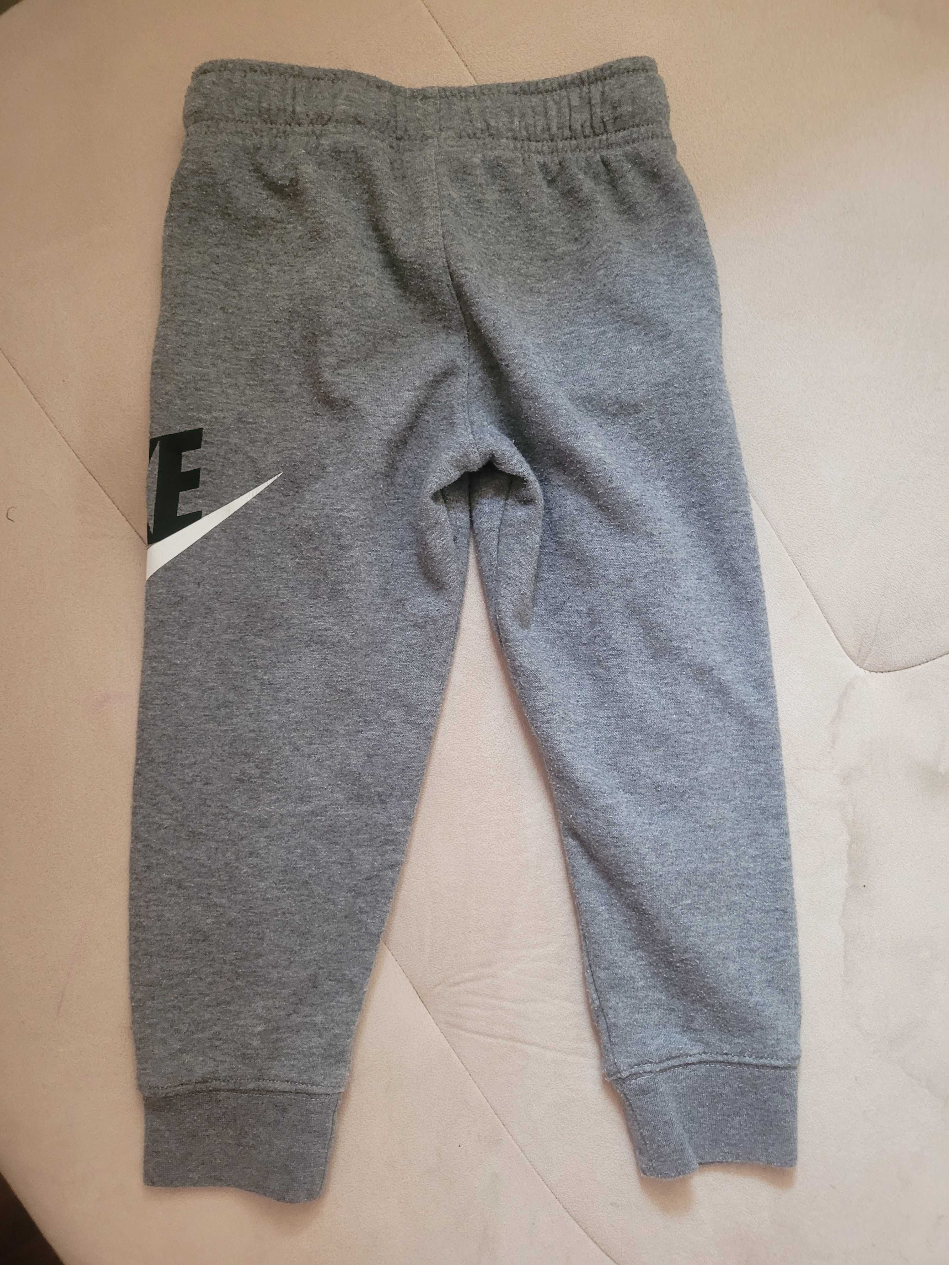 Nike детско долнище