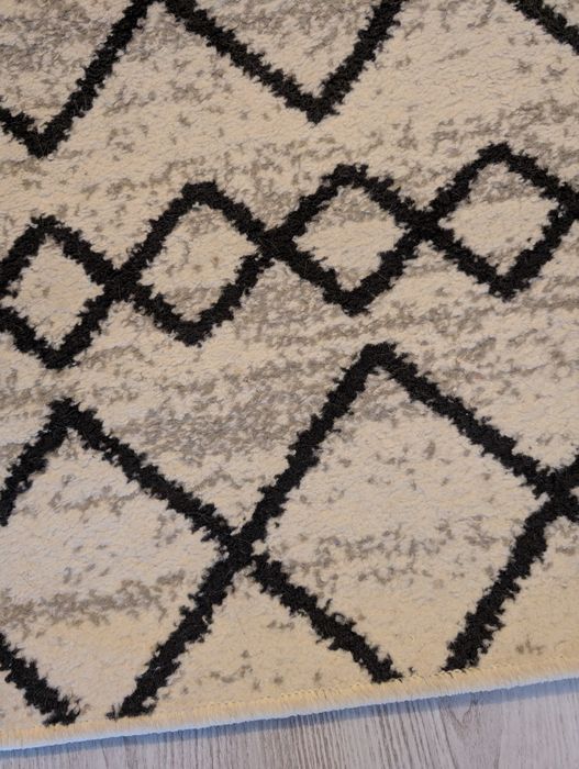 Set 3 covoare – model geometric modern – stare excelentă