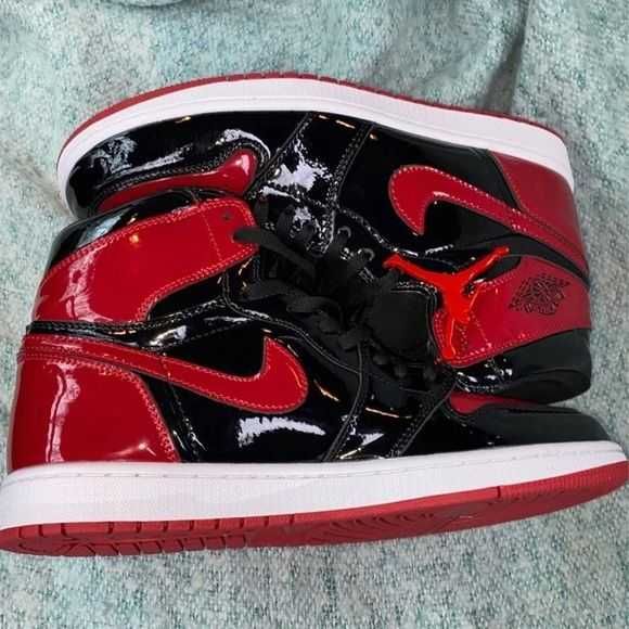 Nike Air Jordan 1 Patent Bred (36-45) NOU