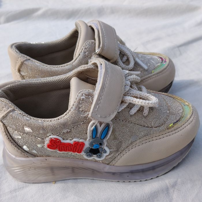 Обувь  Кроссовки и Туфли для девочек 26 размер