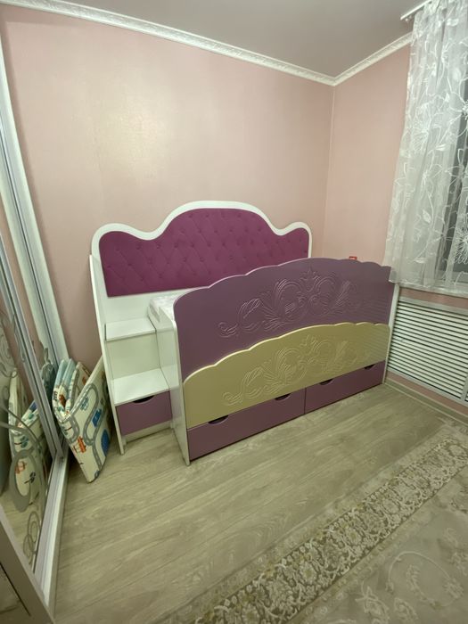 Детская кровать с двумя спальными местами