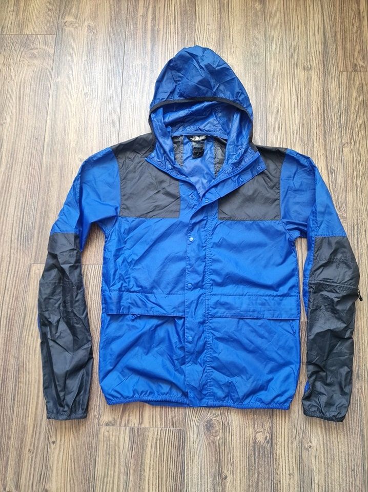 Страхотно мъжко яке ветровка THE NORTH FACE  размер S