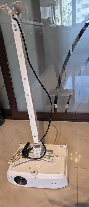 Videoproiector BenQ MW535 WXGA + suport telescopic inclus