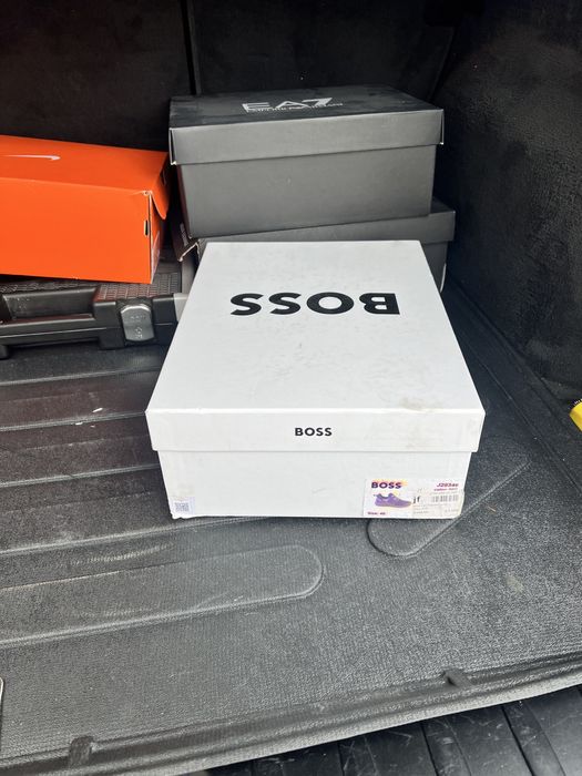 Маратонки Босс Нови объркан Номер за това се Продават