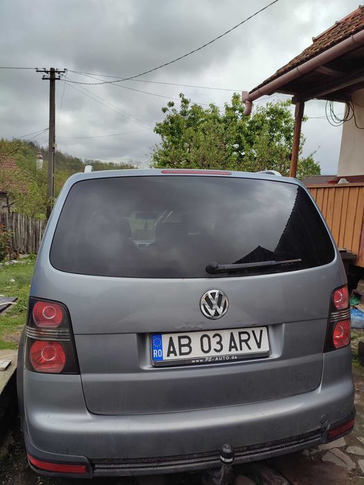 Volkswagen Cross Touran