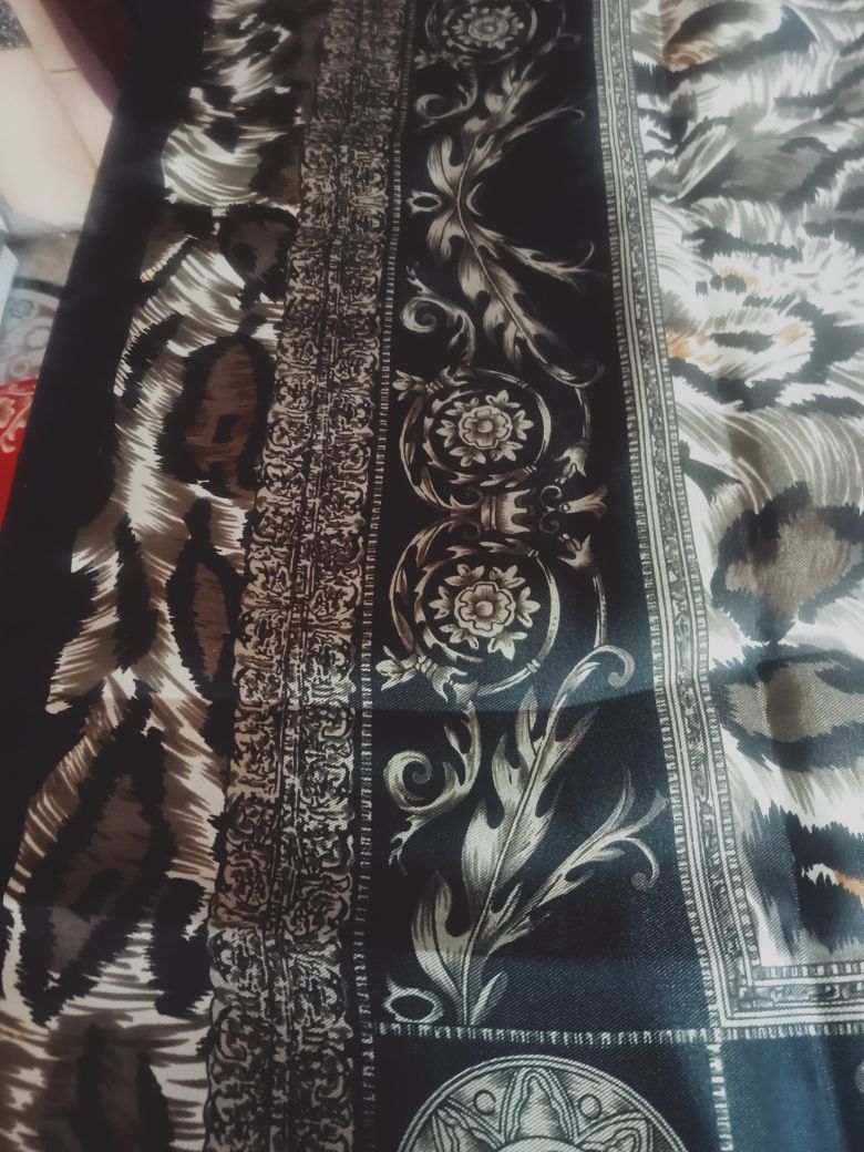 Eșarfă tip batic