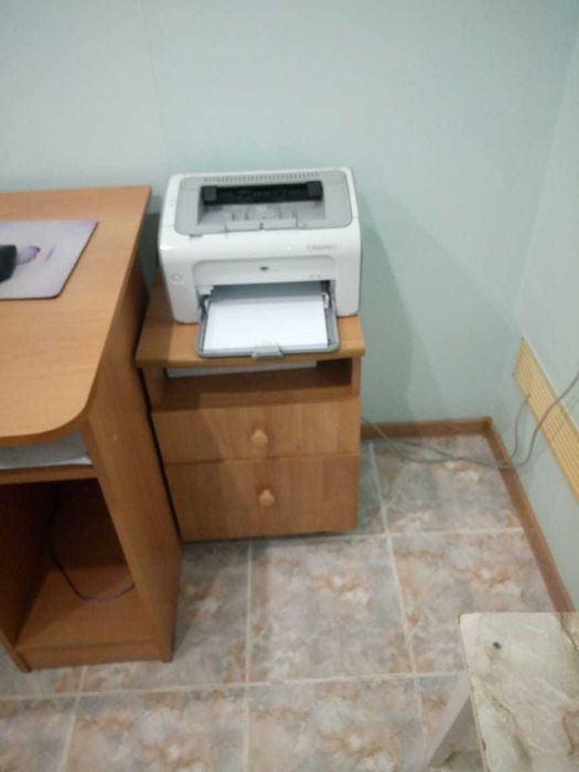 Продам офисный стол