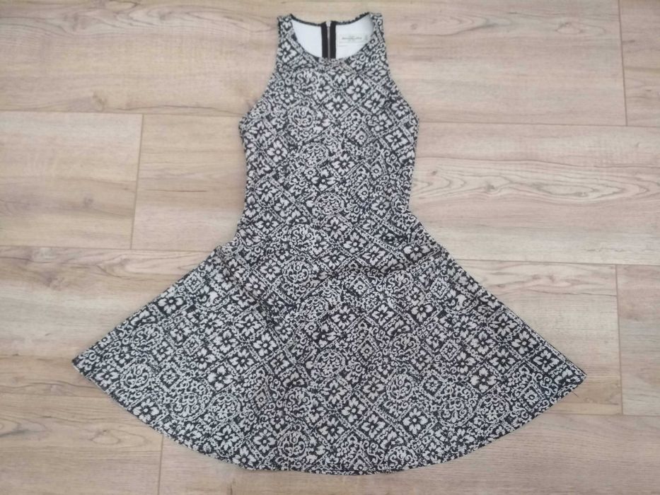 Abercrombie & Fitch  рокля