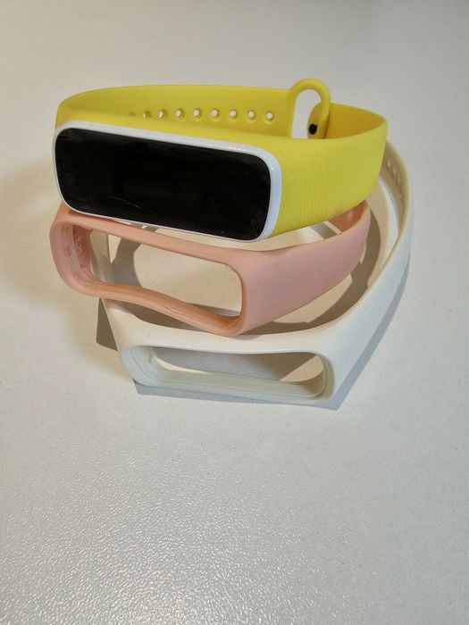 Смарт-часы Samsung. Два ремешка в подарок