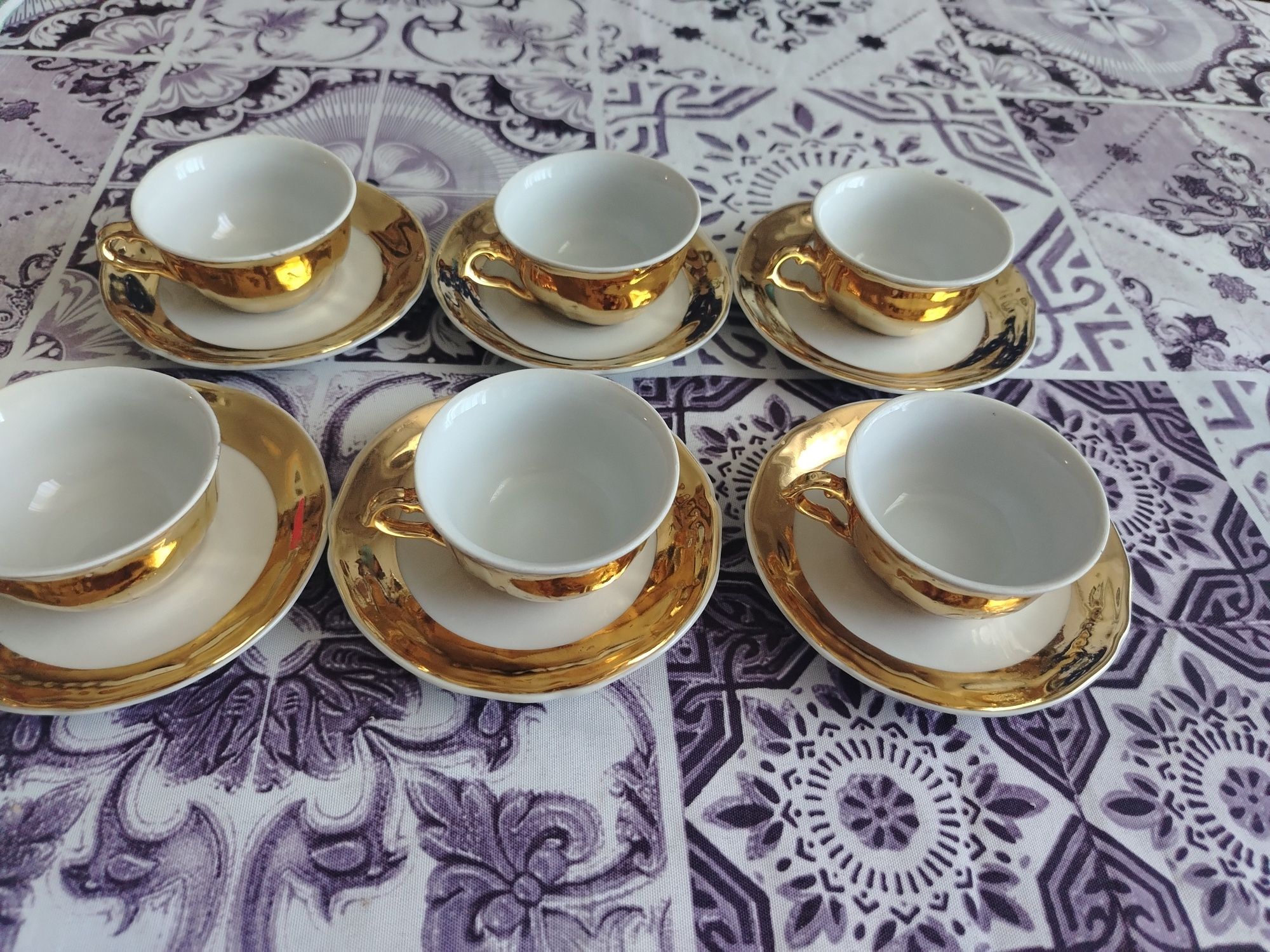 Старинен сервиз за кафе, 6 чаши и чинийки, здрави