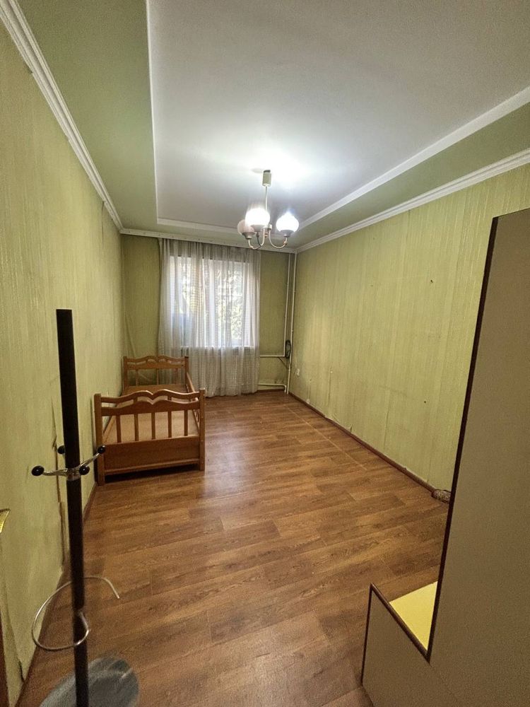 2*3//3/9 ул.Бобура дом 69,международный аэропорт