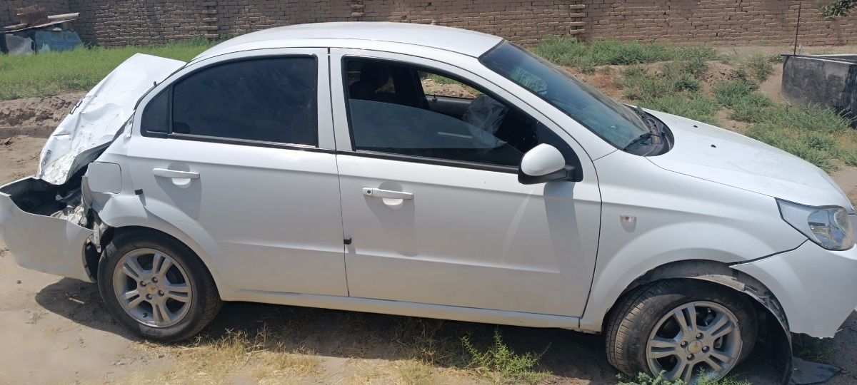 Nexia 3 ravon sotiladi shu xolatda 77ml