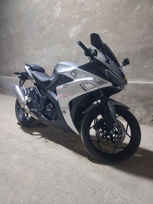 Yamaha r3  sotiladi