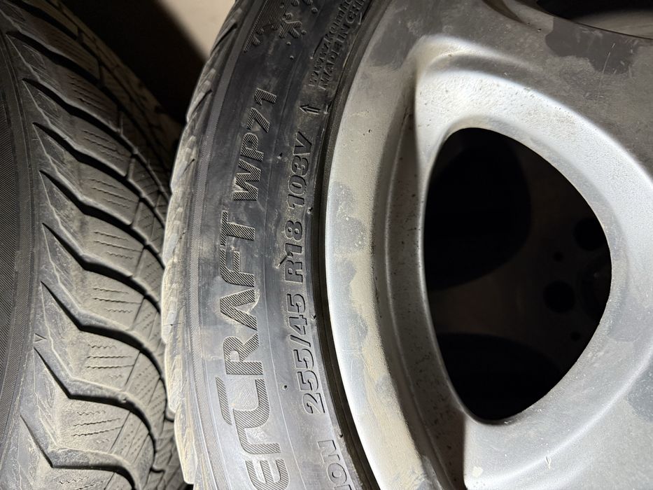 Зимни гуми 255/45/18 kumho