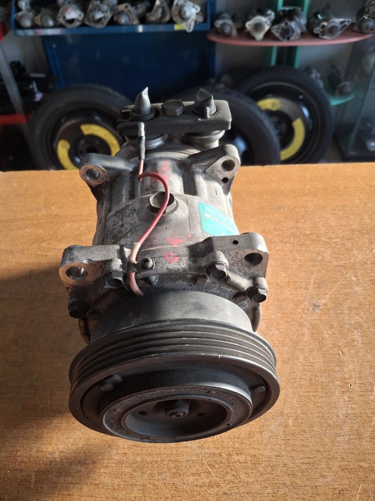 Compresor aer condiționat Renault Clio 1.4i 1991-1998