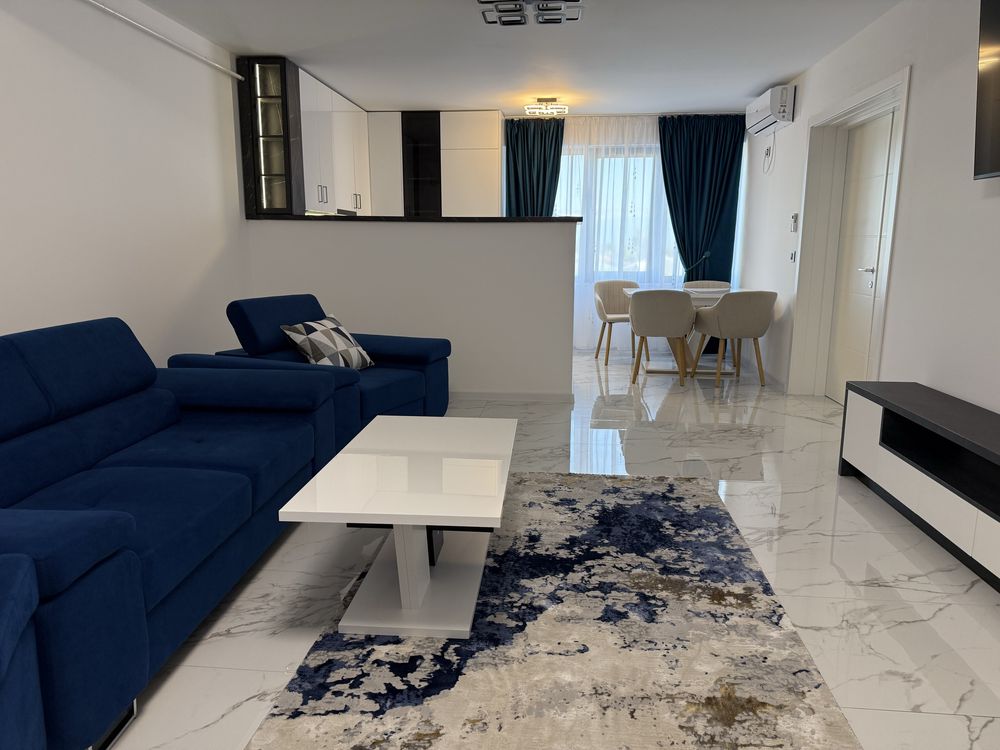 Inchiriez apartament 3 camere decomandat
