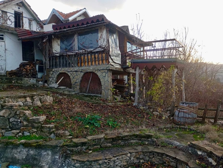 Продава се Къща в Търговище, Вилна зона - 50 кв.м за 860 €/кв.м - Снимка #1