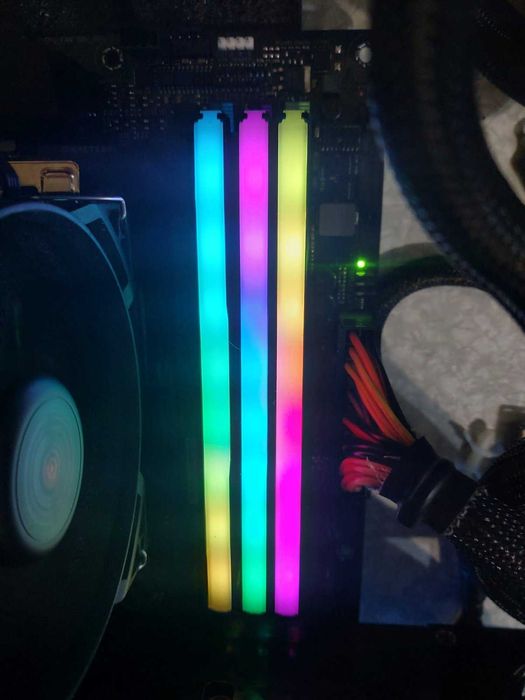 48GB DDR4 3600Mhz CL18 Fanxiang - Samsung RGB  32GB + 16GB RAM