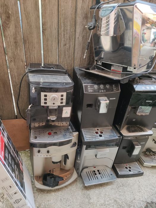 11 aparate de cafea pentru piese sau cine vrea sa le repare