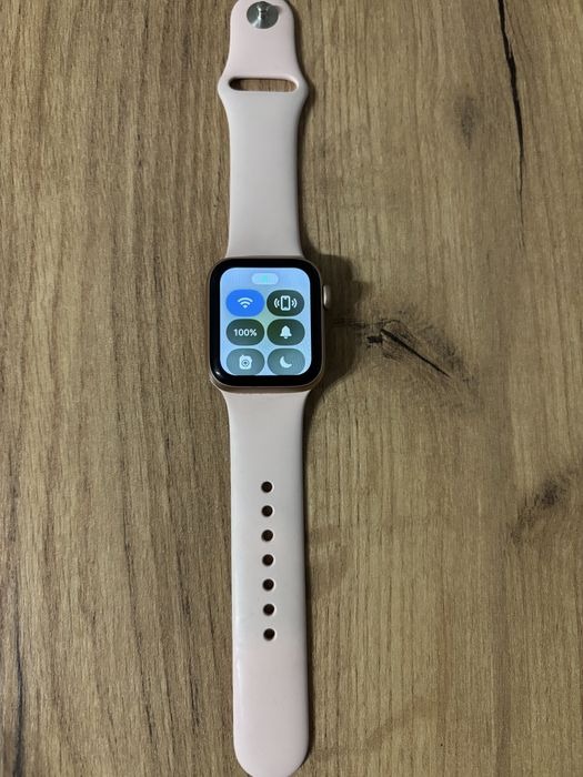 Apple Watch SE 40 mm