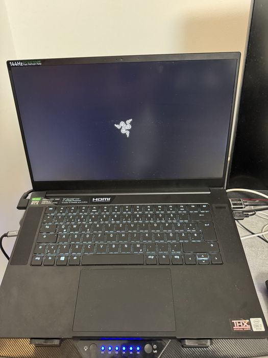 Laptop Gaming Razer Blade 15 2021 i7,16 ram,ssd,rtx 3060,144 hz