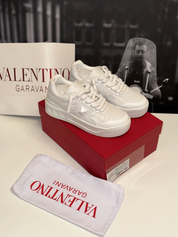 Adididasi Valentino piele naturala full box premiu