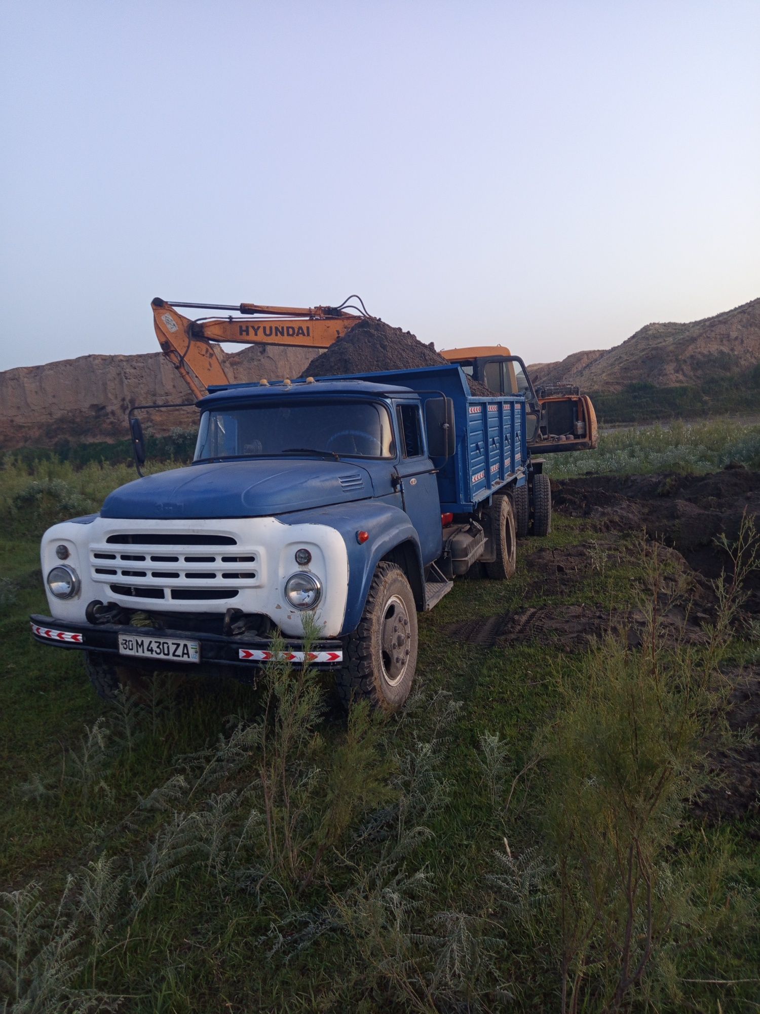Zil 130 sotiladi