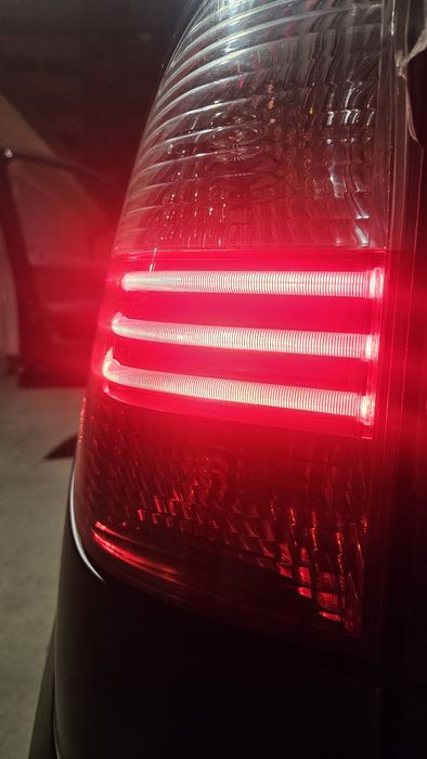Ляв външен стоп за X3 E83