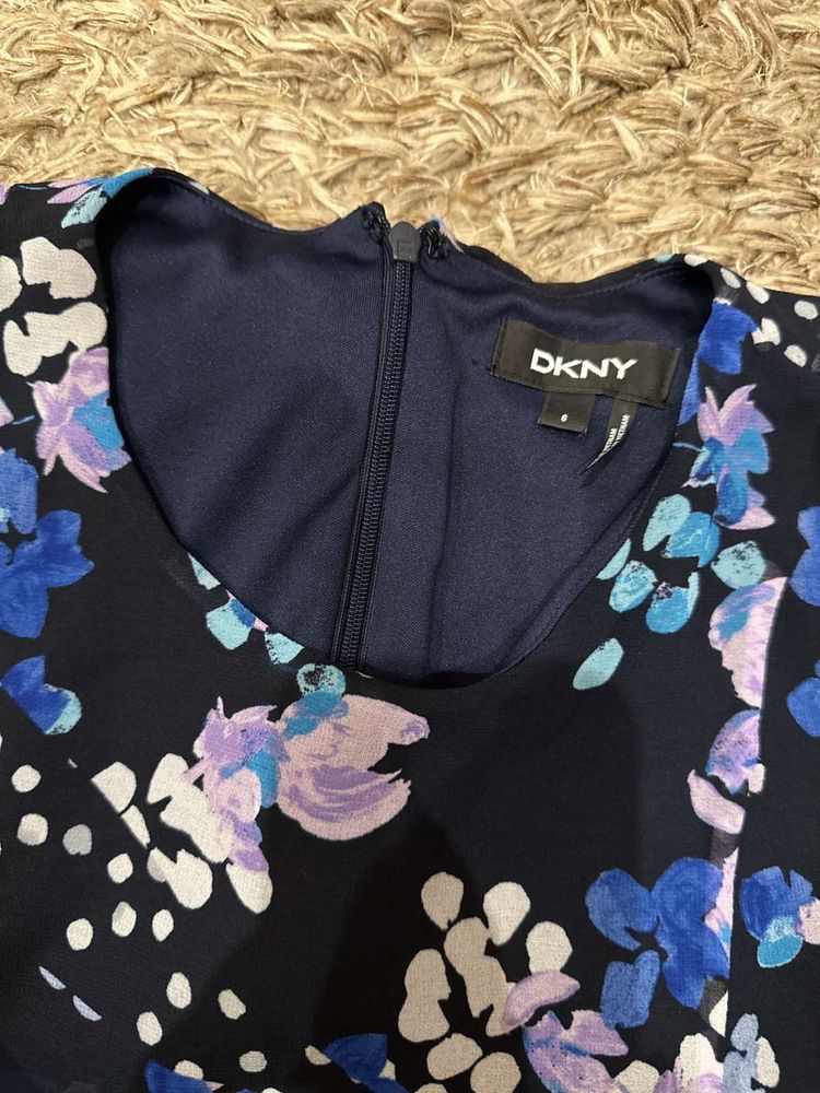 Оригинална рокля DKNY USA