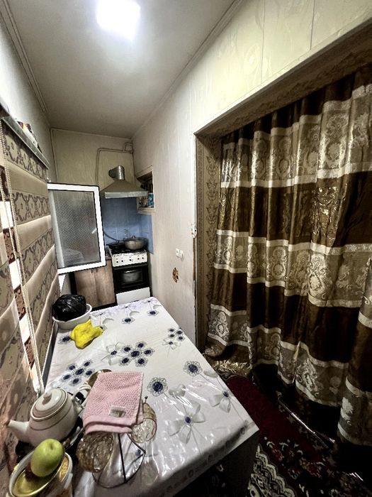 Uy sotiladi 1 xonali arzon va shnam