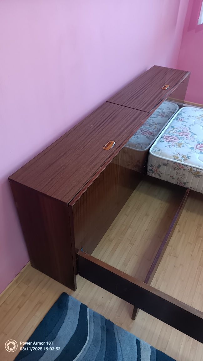 Спалня, матрак или гардероб