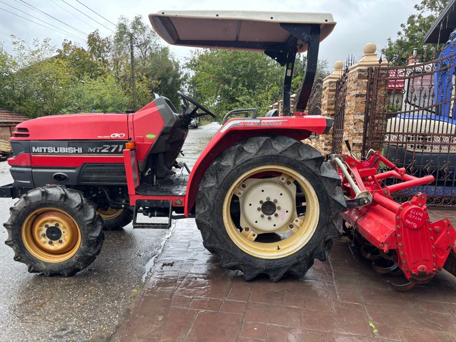 Tractor japonez Mitsubishi Mt 271 IMPECABIL pentru pretențioși