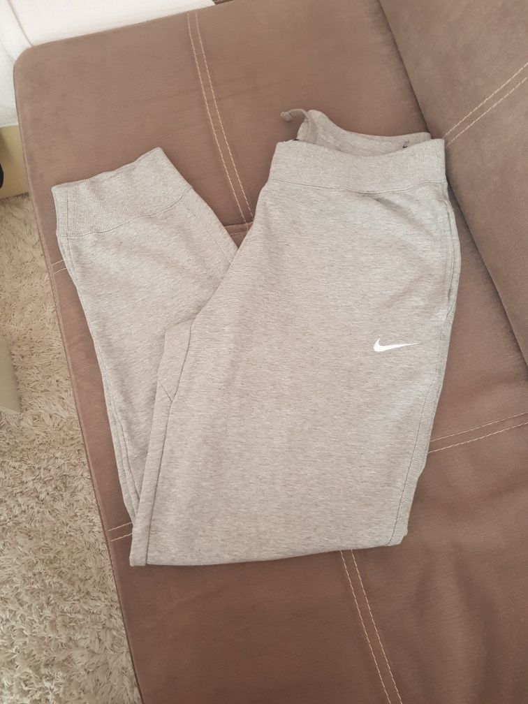 Nike  ново долнище р.XXL