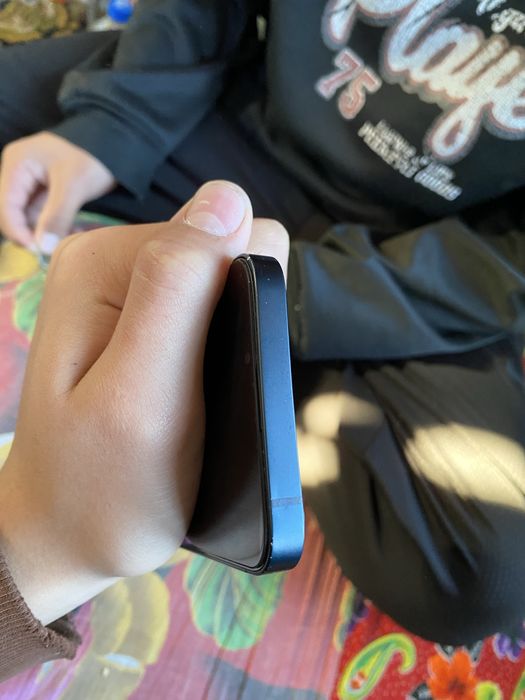 Iphone 13 продаётся