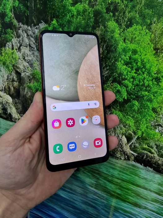 Продам Самсунг А12 4/64