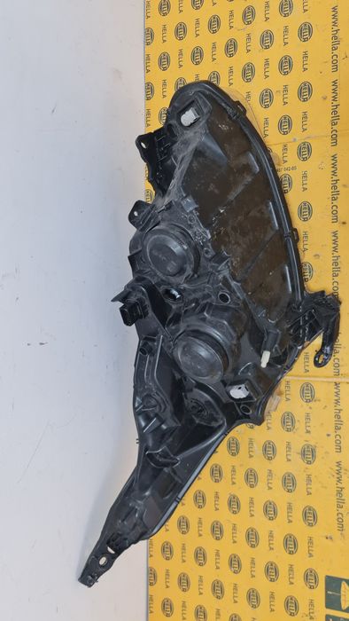 Far stanga Peugeot 208 2012+ 9802221880