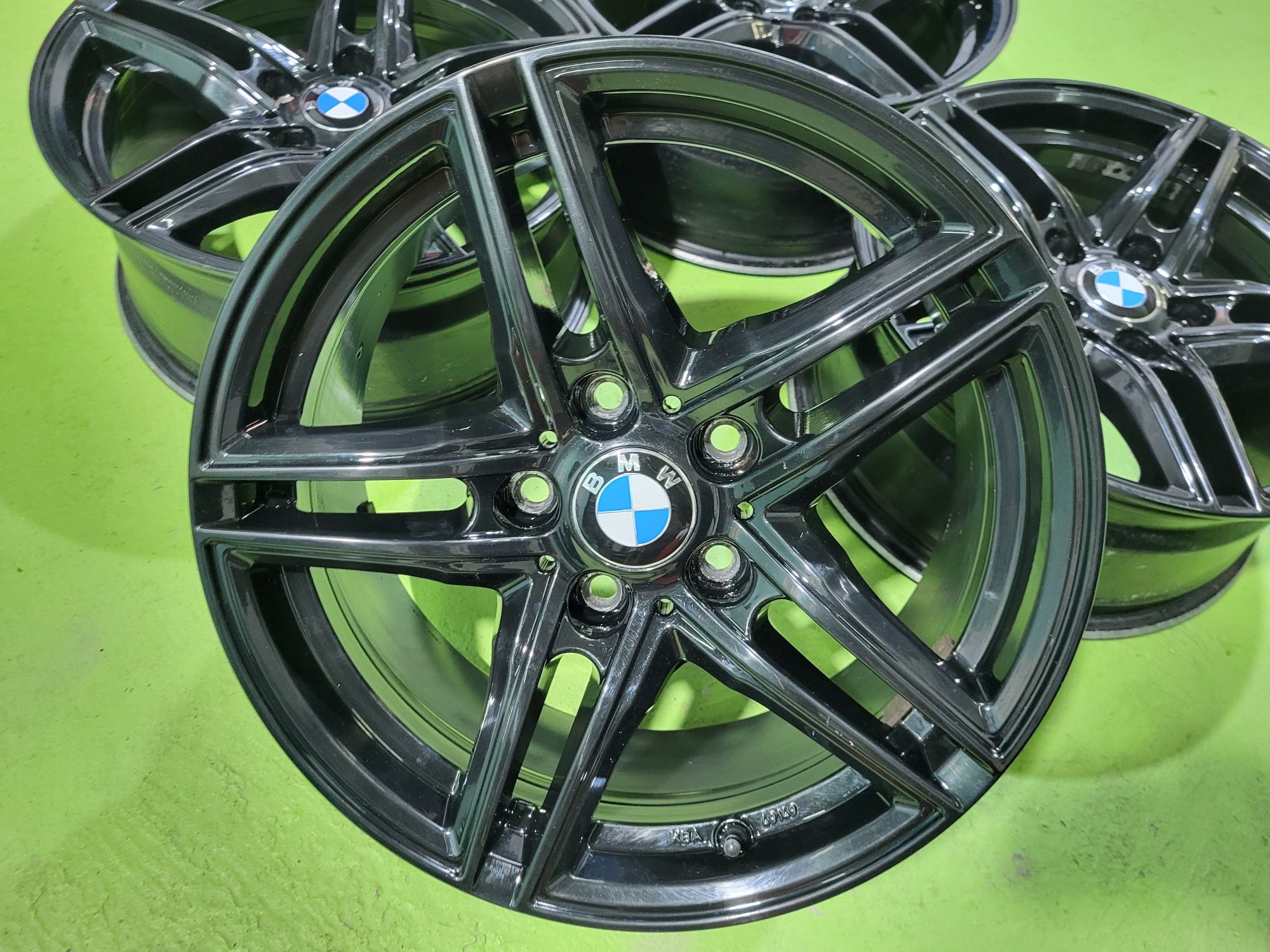 17 5x120 Bmw F30 F31 E90 лети джанти 5х120 бмв ф30