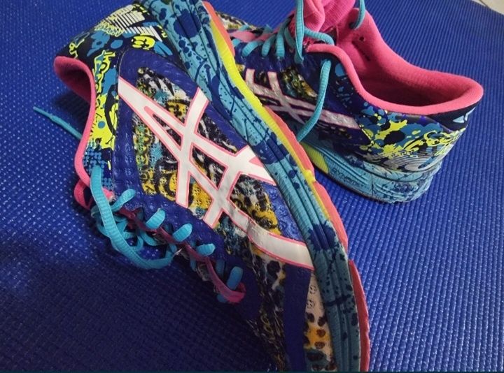 Asics Gel Noosa tri 11 дамски маратонки 39 номер