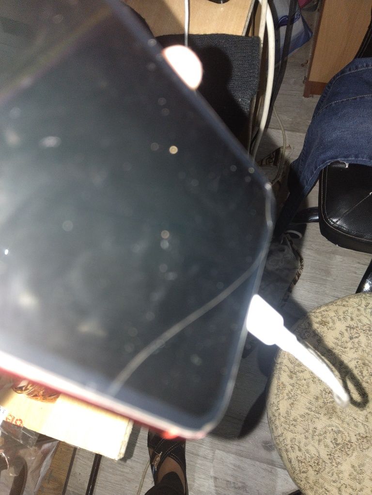 Продавам iPhone HR