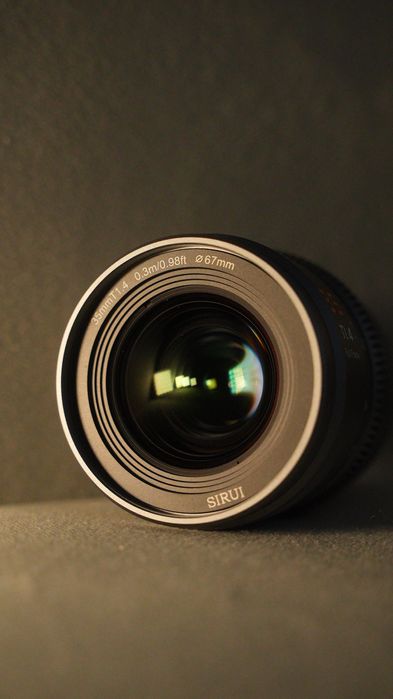 Obiectiv 35mm 1.4 vând sau schimb