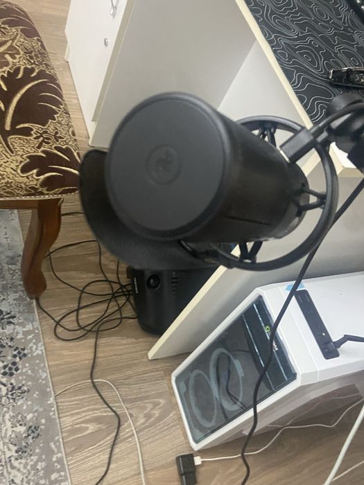 Клавиатура,мышка,наушник,микрофон