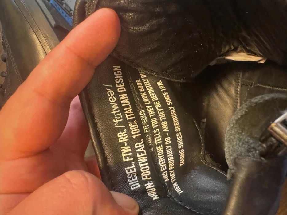 Ghete Diesel nr 44 cu 28 cm, noi, originale