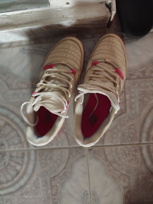 Adidași marca Adidas