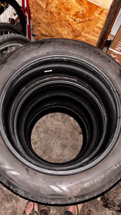 Set 4 anvelope vara 225 50 R18