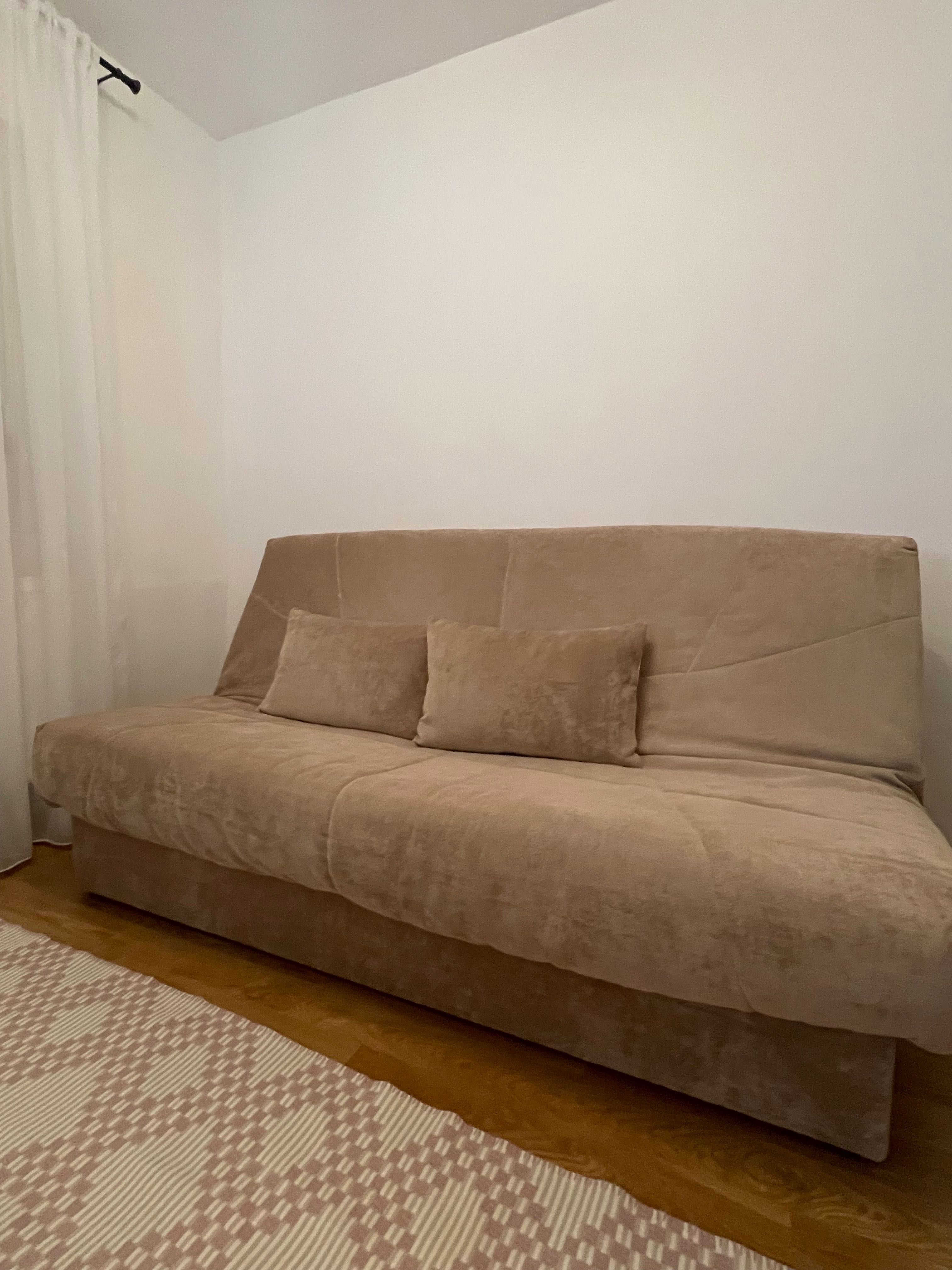 Canapea extensibil + lada de depozitare