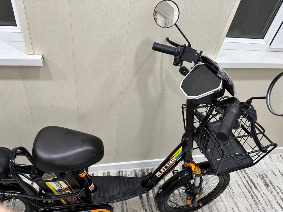 Elektro velosiped sotiladi