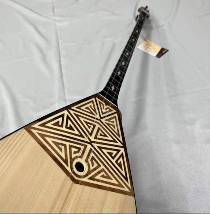 Домбыра сабағы үйде/ Уроки домбры на дом