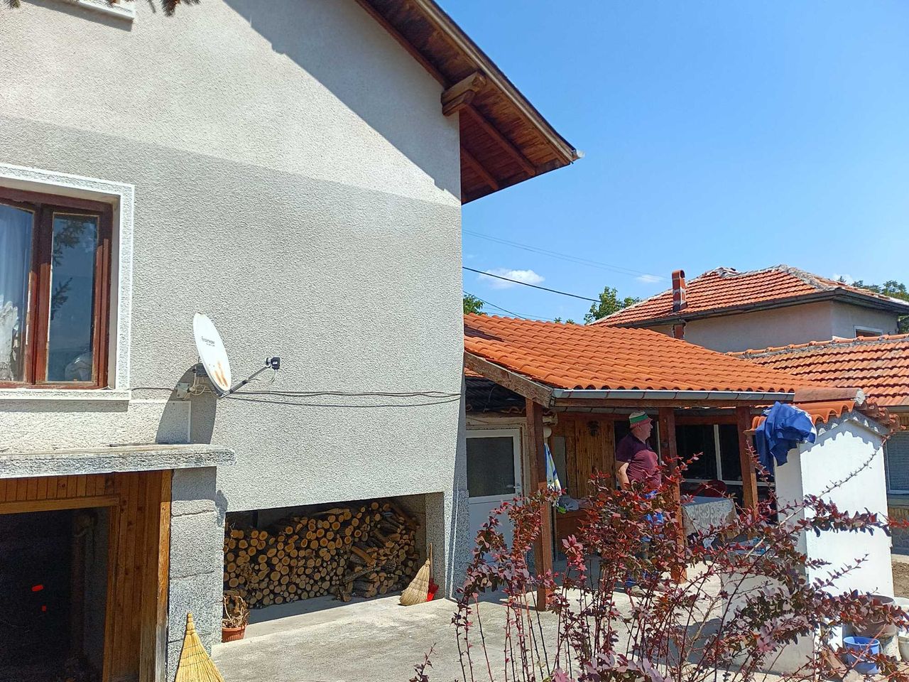 Продава се Къща в с. Избеглии, Област Пловдив - 1300 кв.м за 58 €/кв.м - Снимка #10