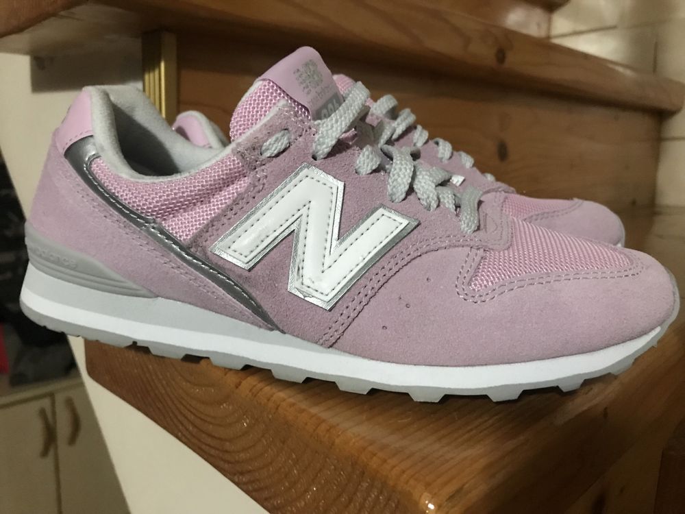 New Balance 996 Sneakers